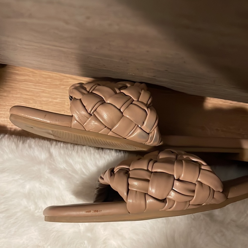 Sandals - Picture 3 of 3